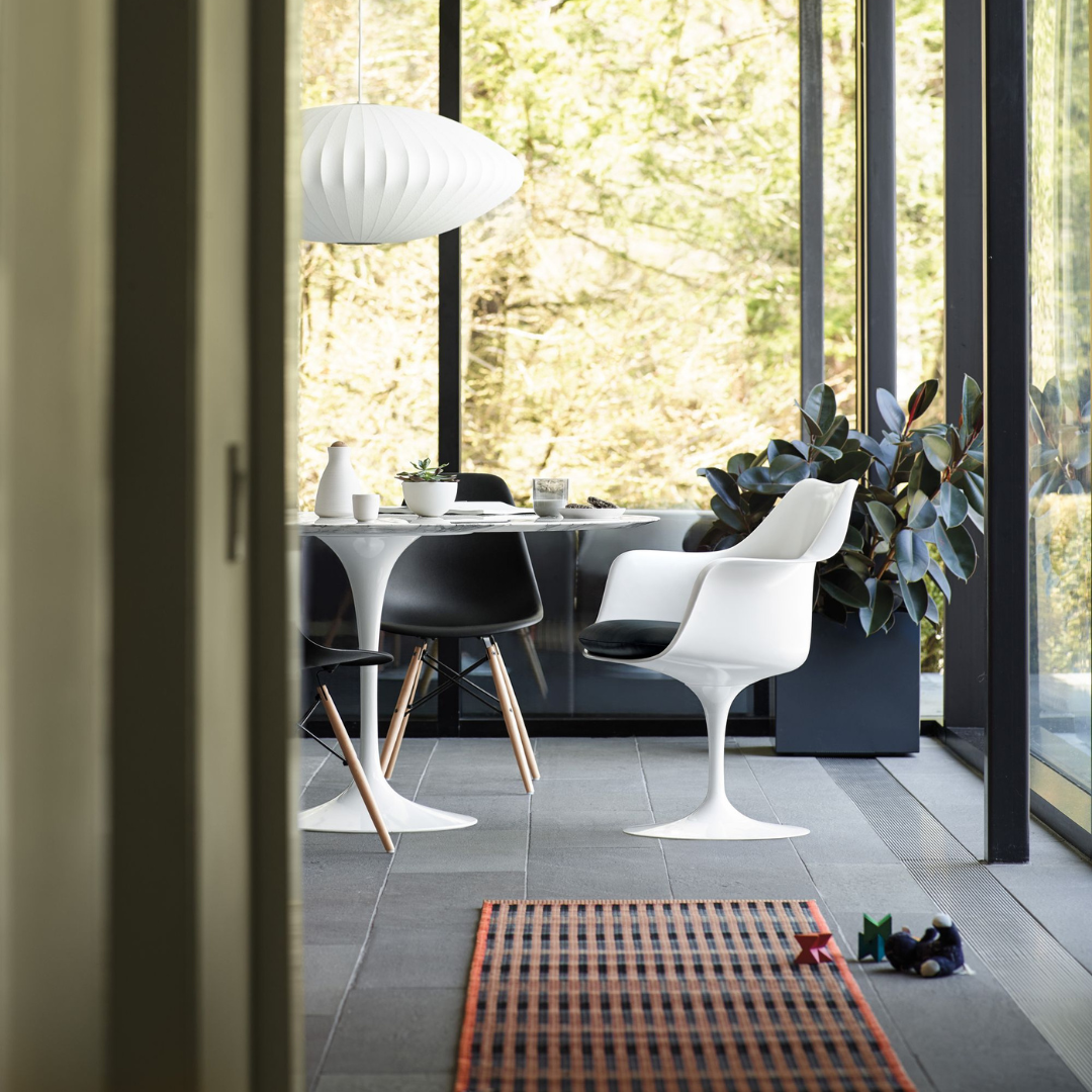 TULIP Armchair (made in Asia)