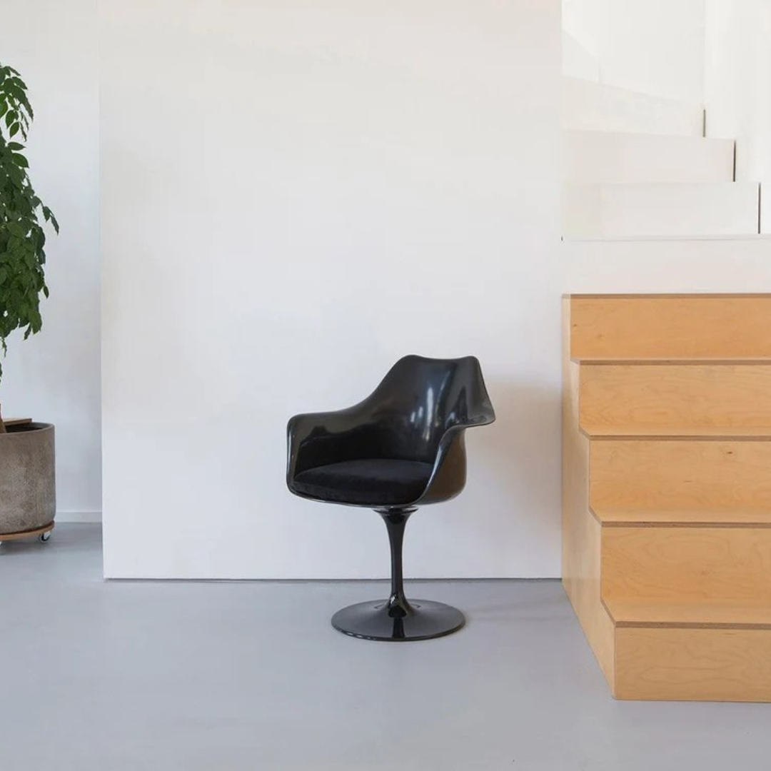 TULIP Armchair (made in Asia)