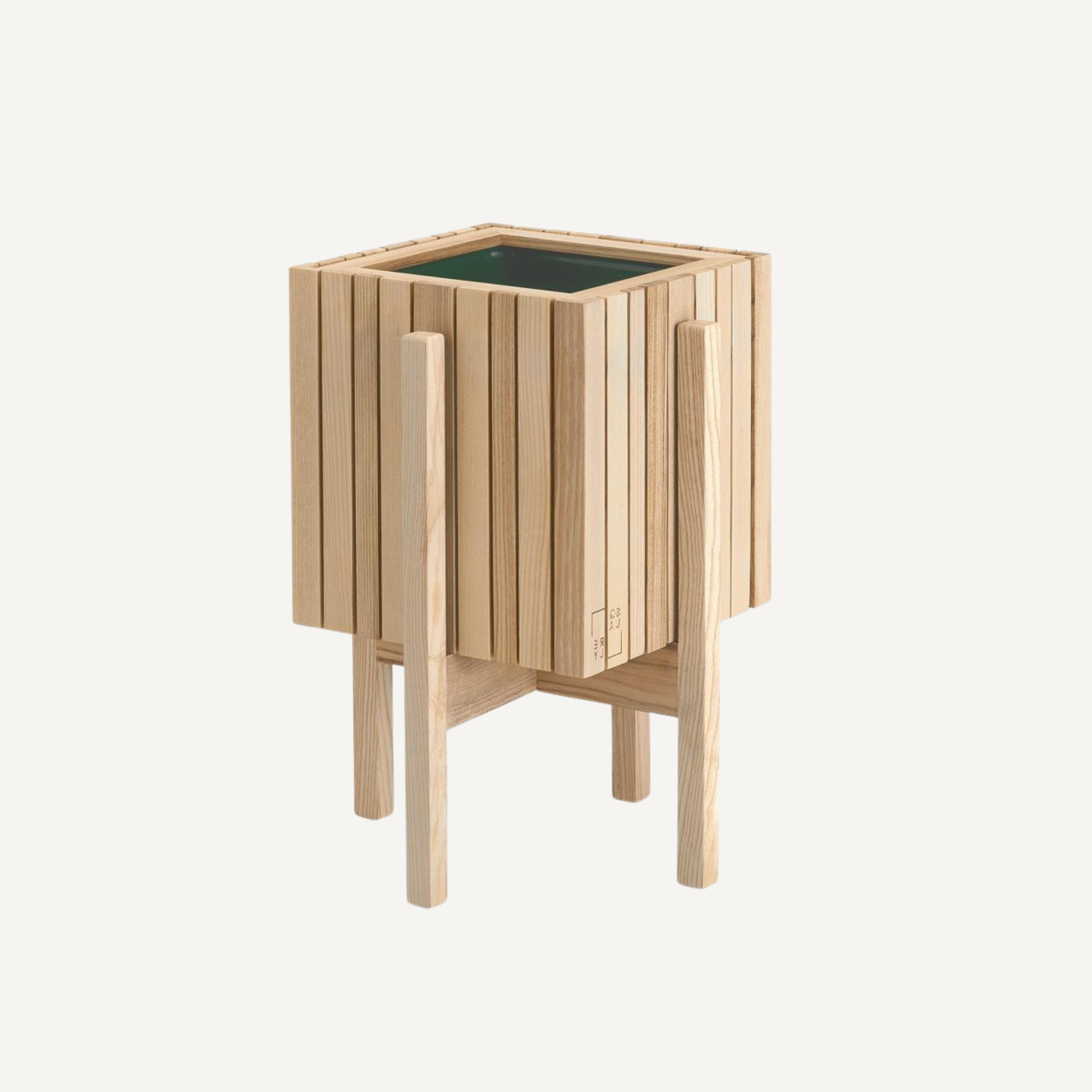 GrowOn planter on legs - Squarely