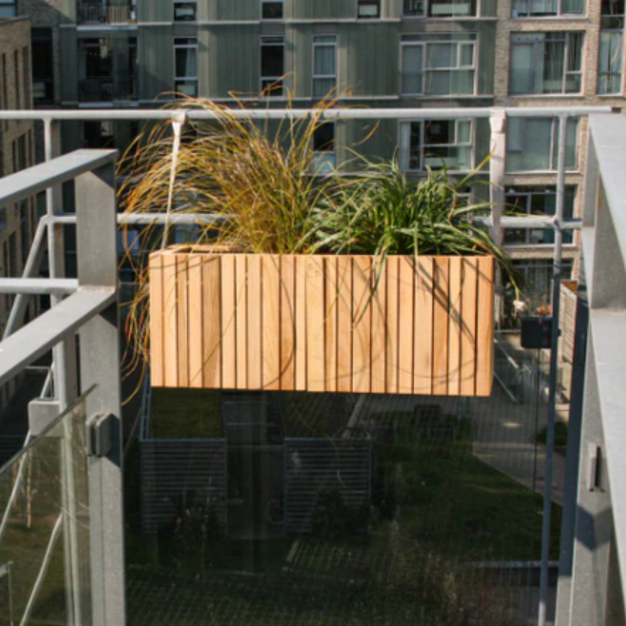 GrowWide hanging planter - Squarely