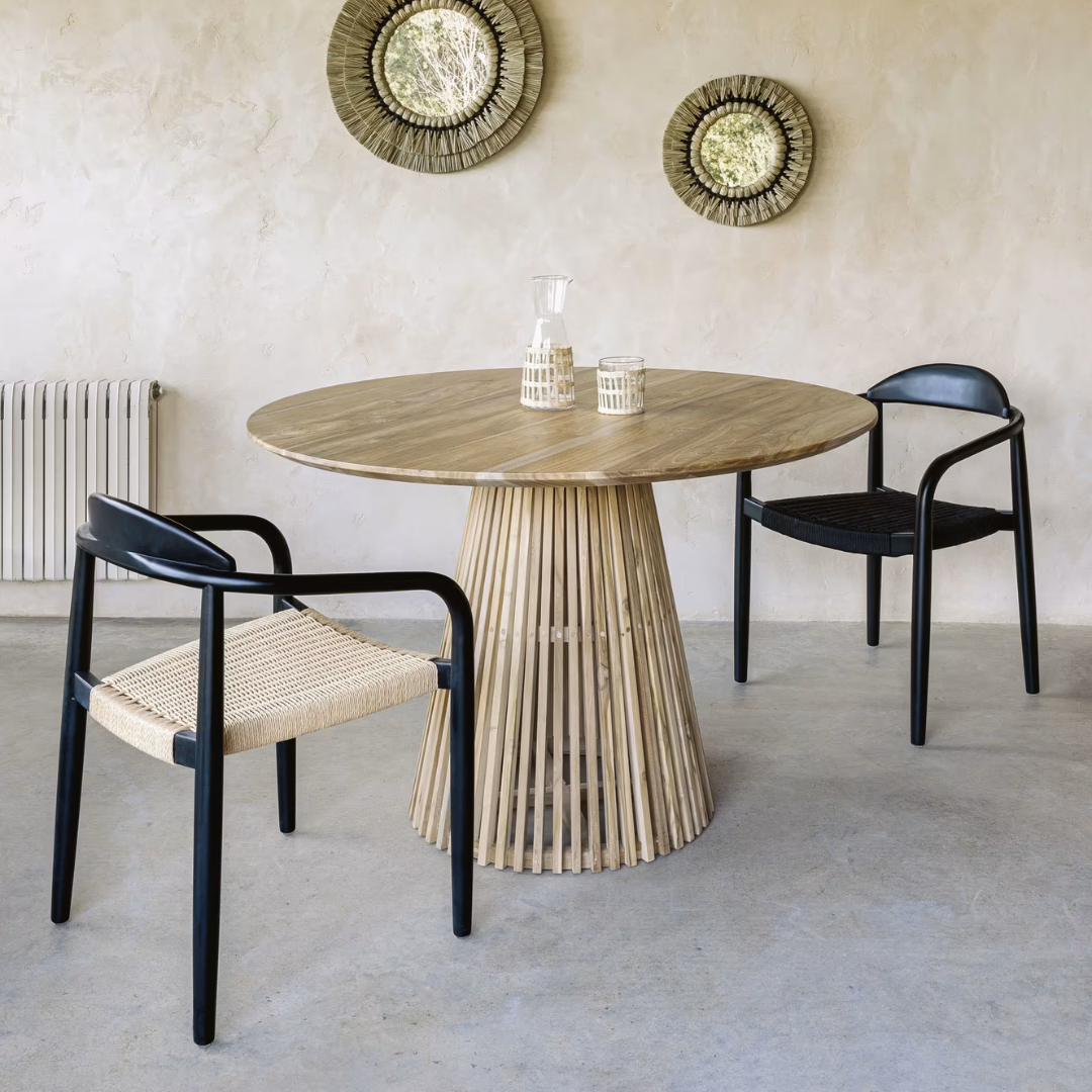 Iruna Round wooden Table