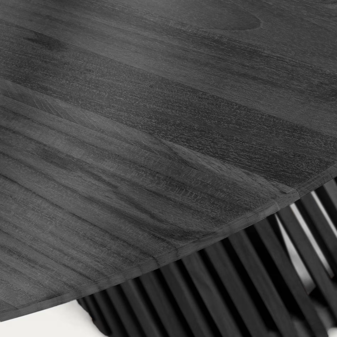 Iruna Round wooden Table