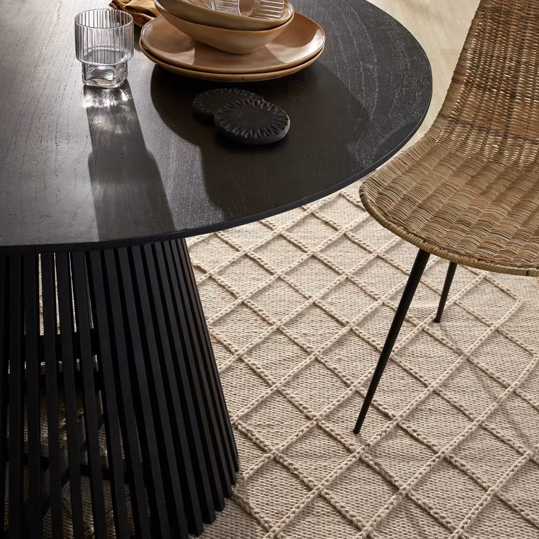 Iruna Round wooden Table