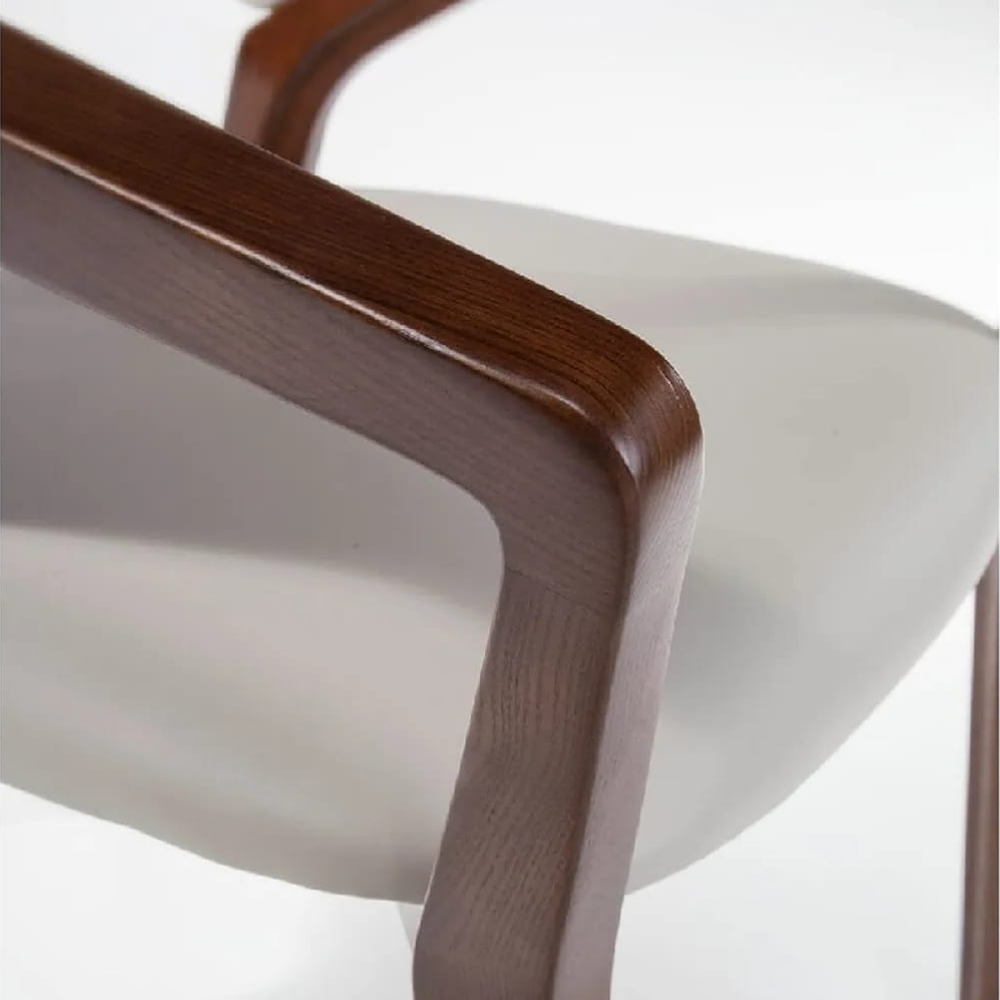 Leather and wood chair PRESIDIA