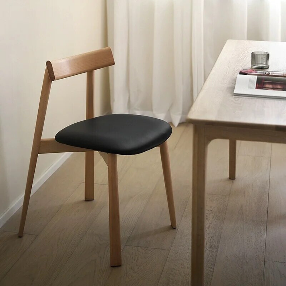 LASSIK leather and wood chair