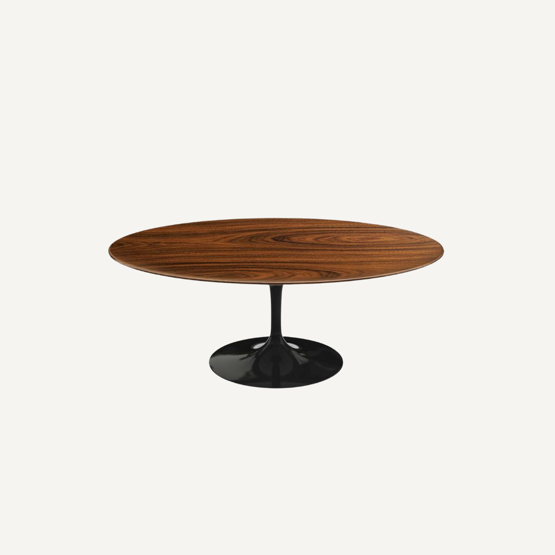 Oval coffee table