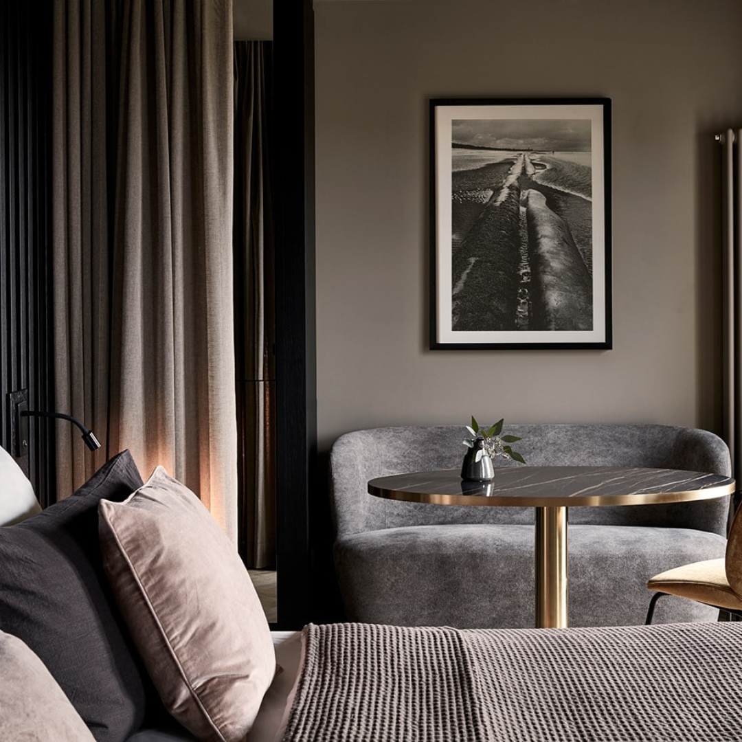 Round marble effect table - Bruno