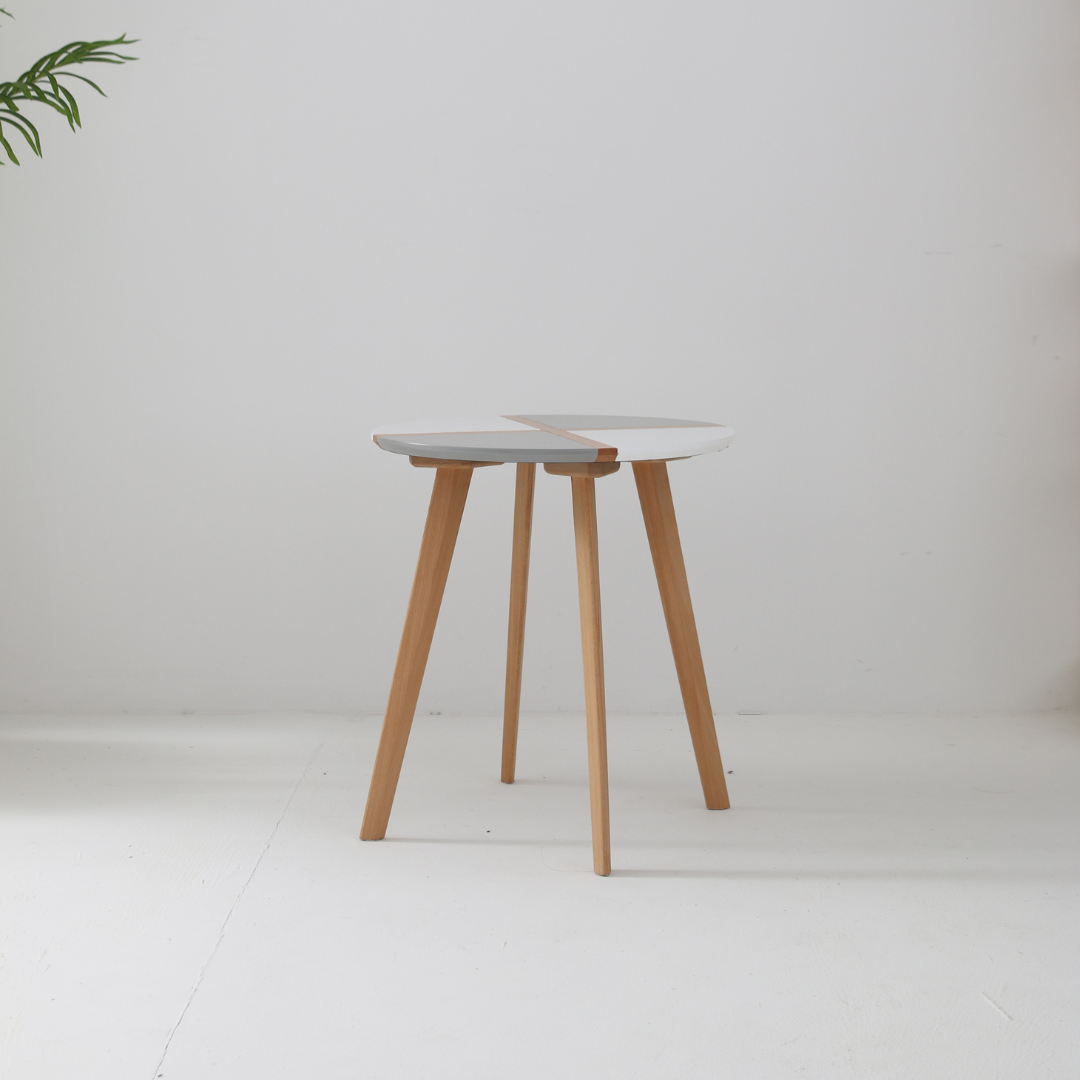 Round wooden coffee table - Lucina