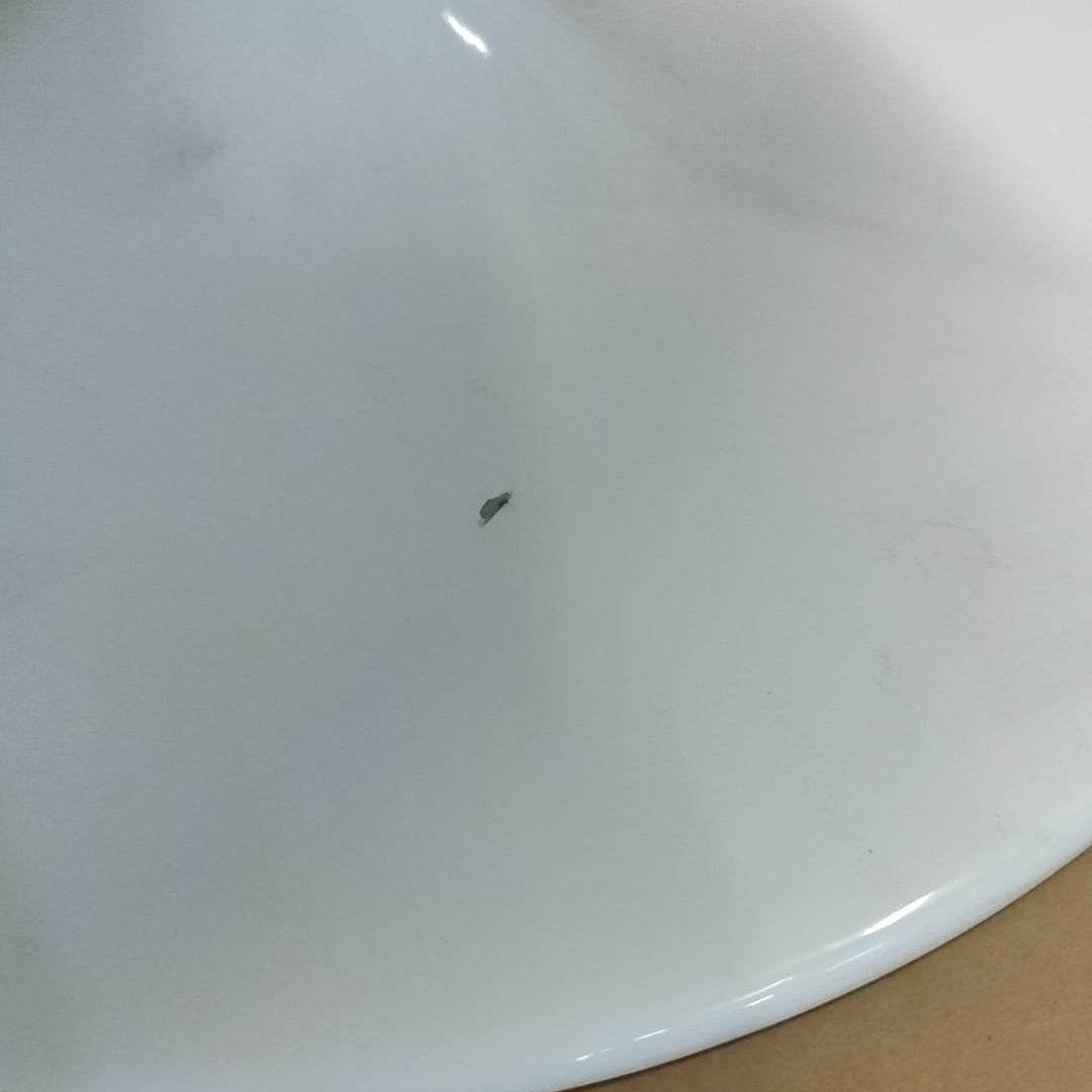 Tulipe Armchair White structure with Black Cushion - Outlet