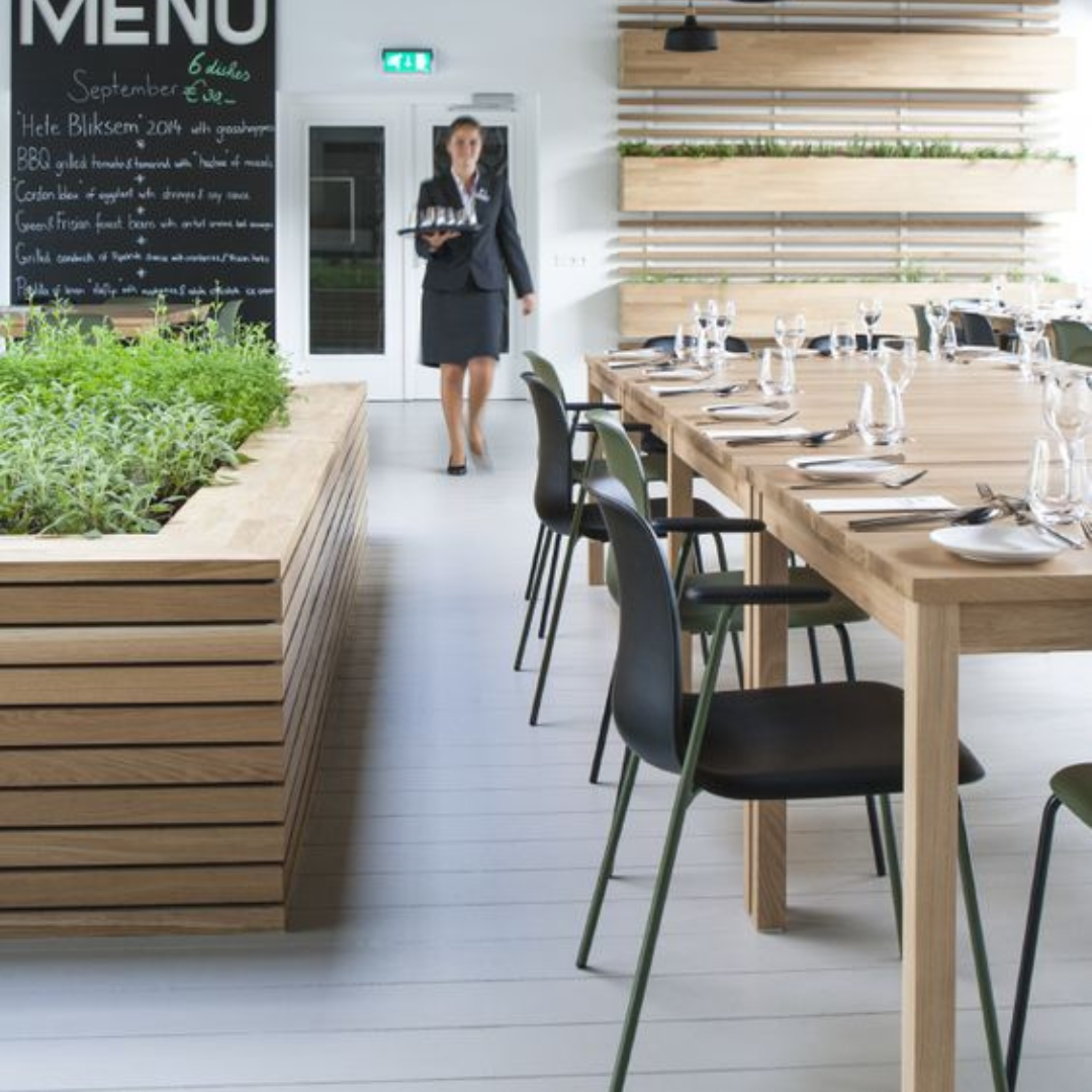 Wooden rectangular table Classica