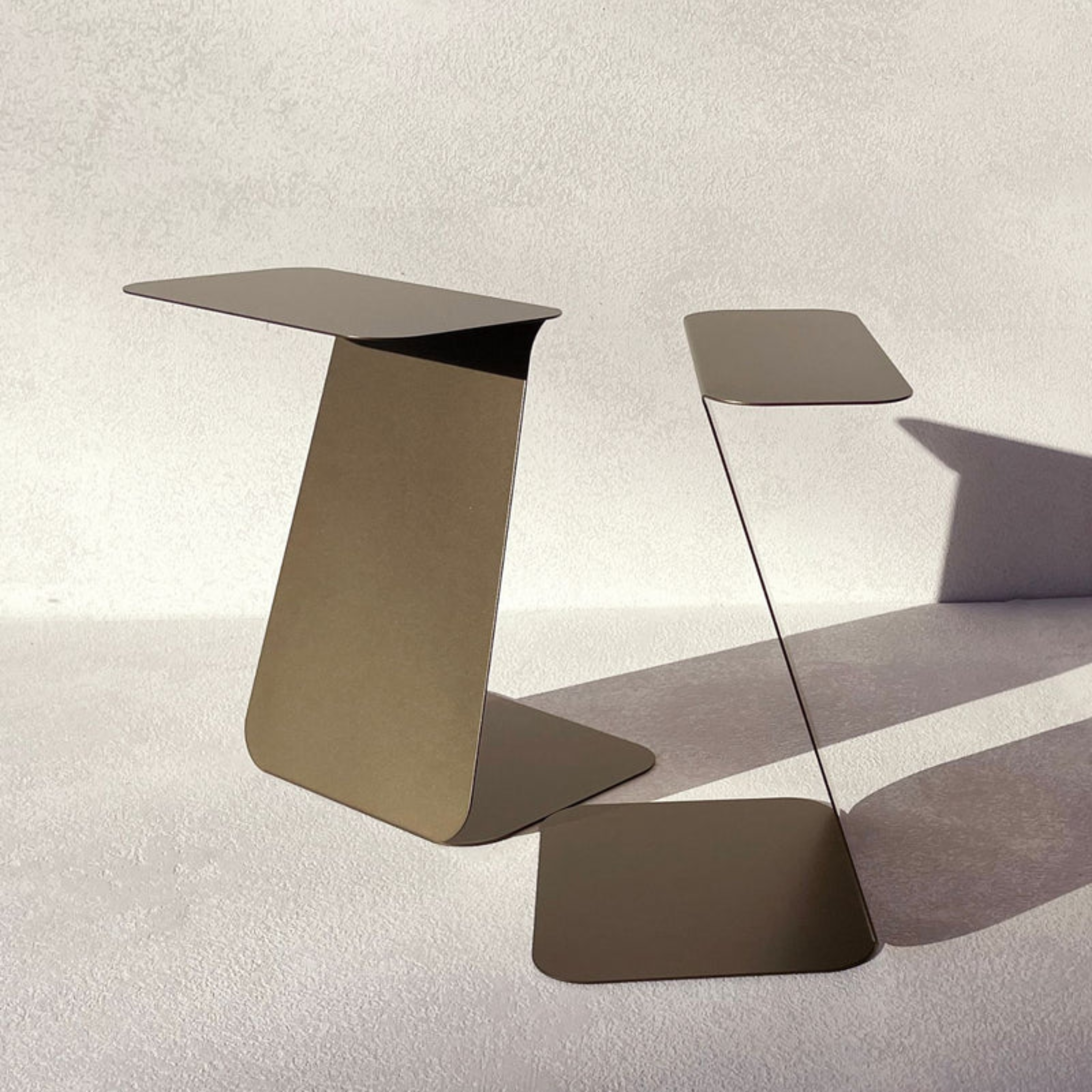 YOUMY steel side table - Mlle JO