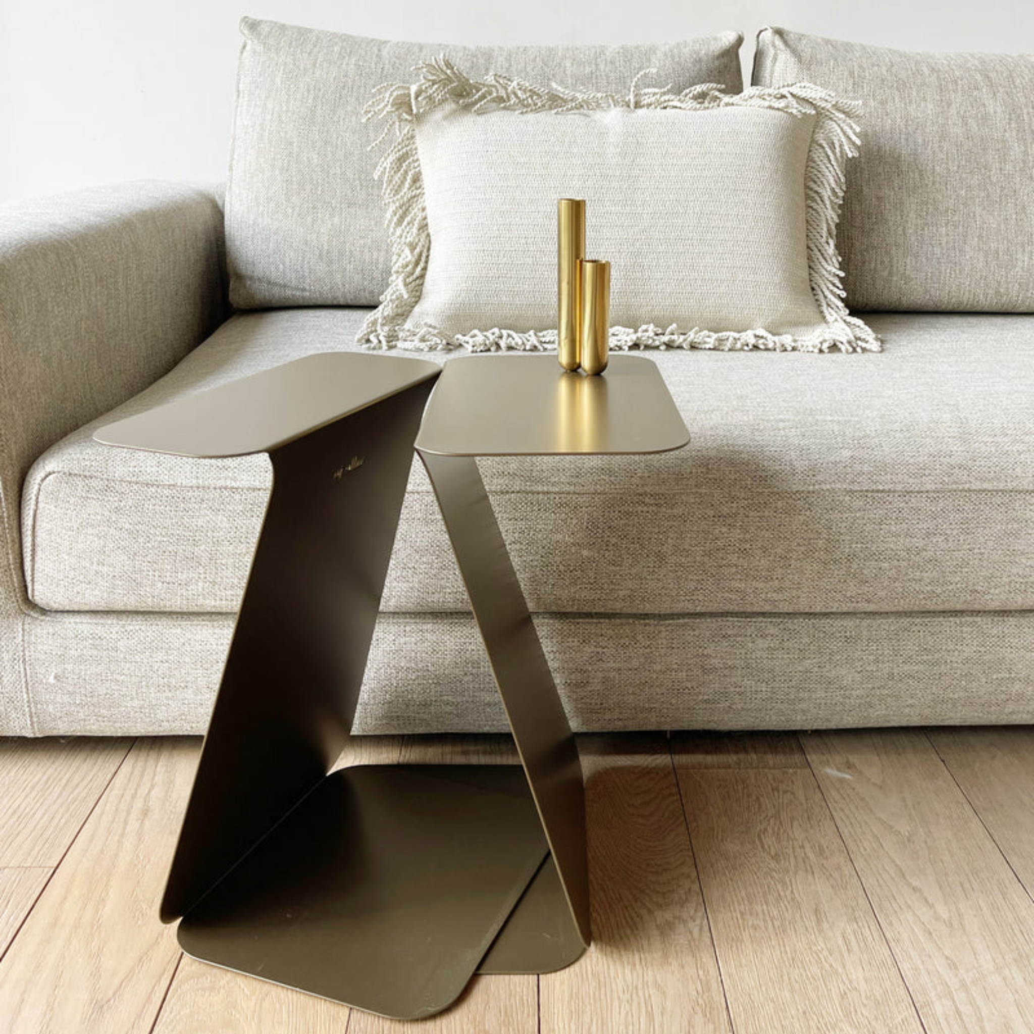YOUMY steel side table - Mlle JO
