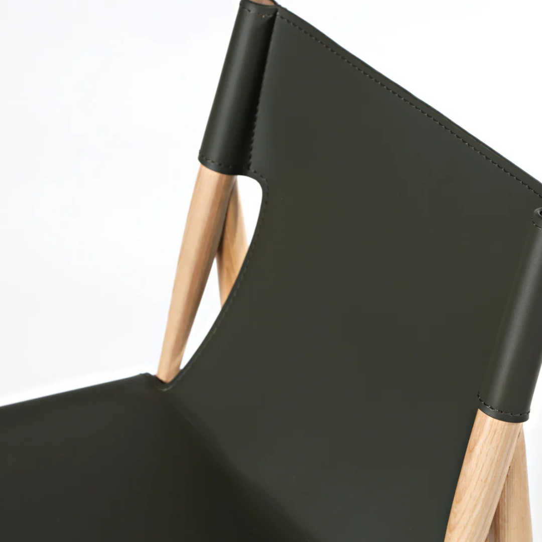 Harmonia wood and leather chair