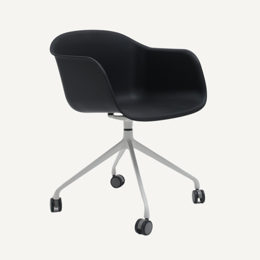 Glavo -  Armchair with wheels