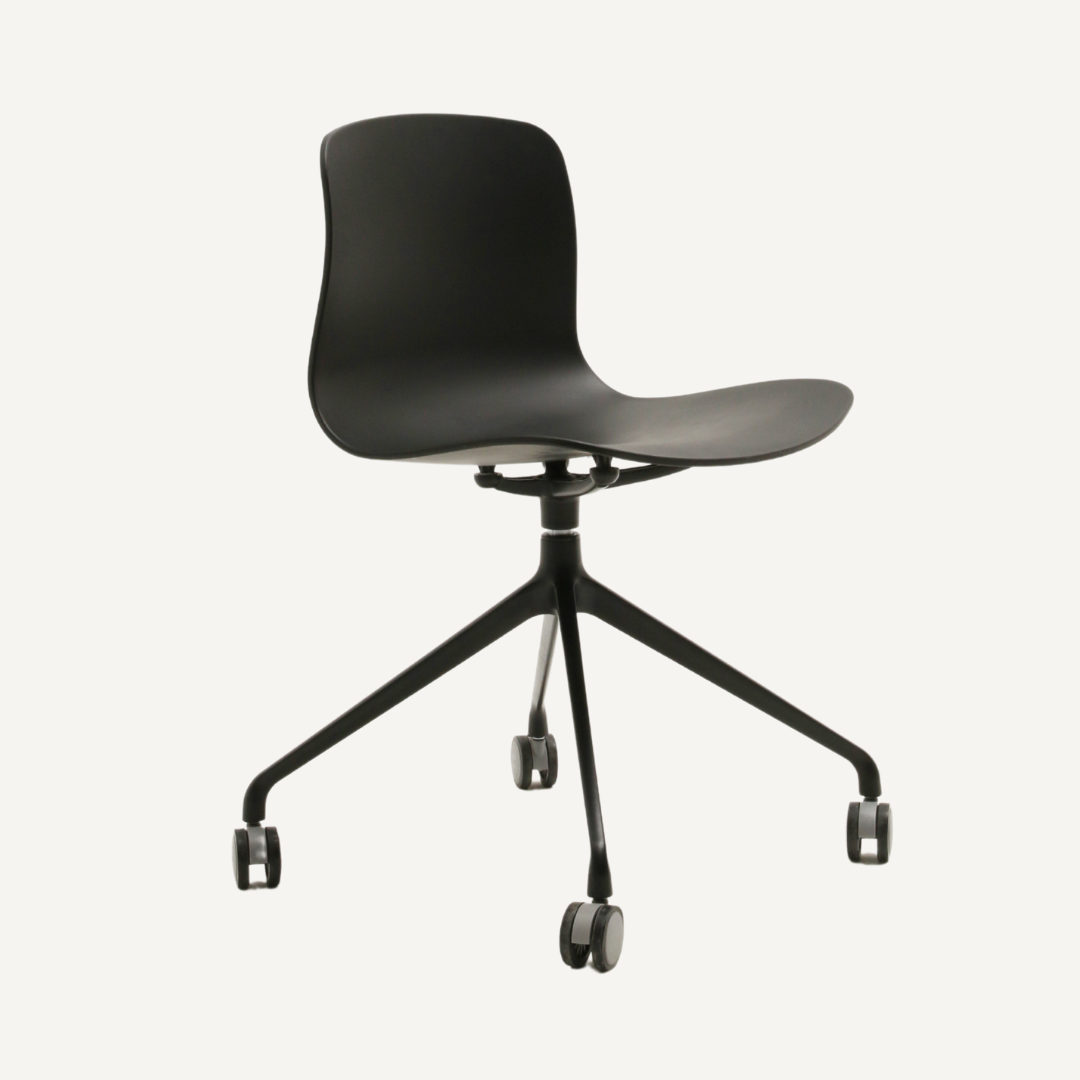 HYGE A4 office chair