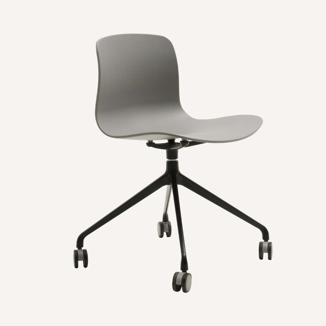 HYGE A4 office chair