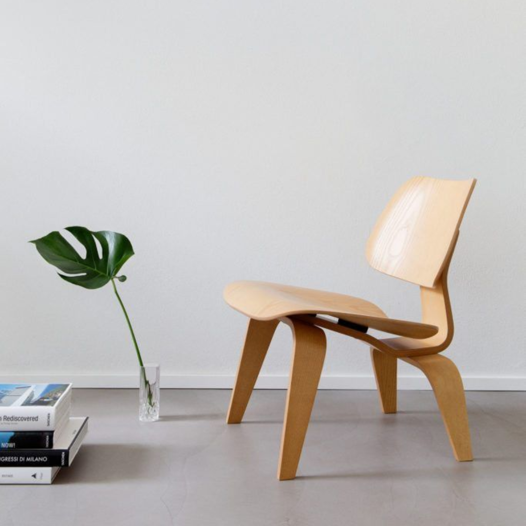 Wooden Lounge Chair Lowak