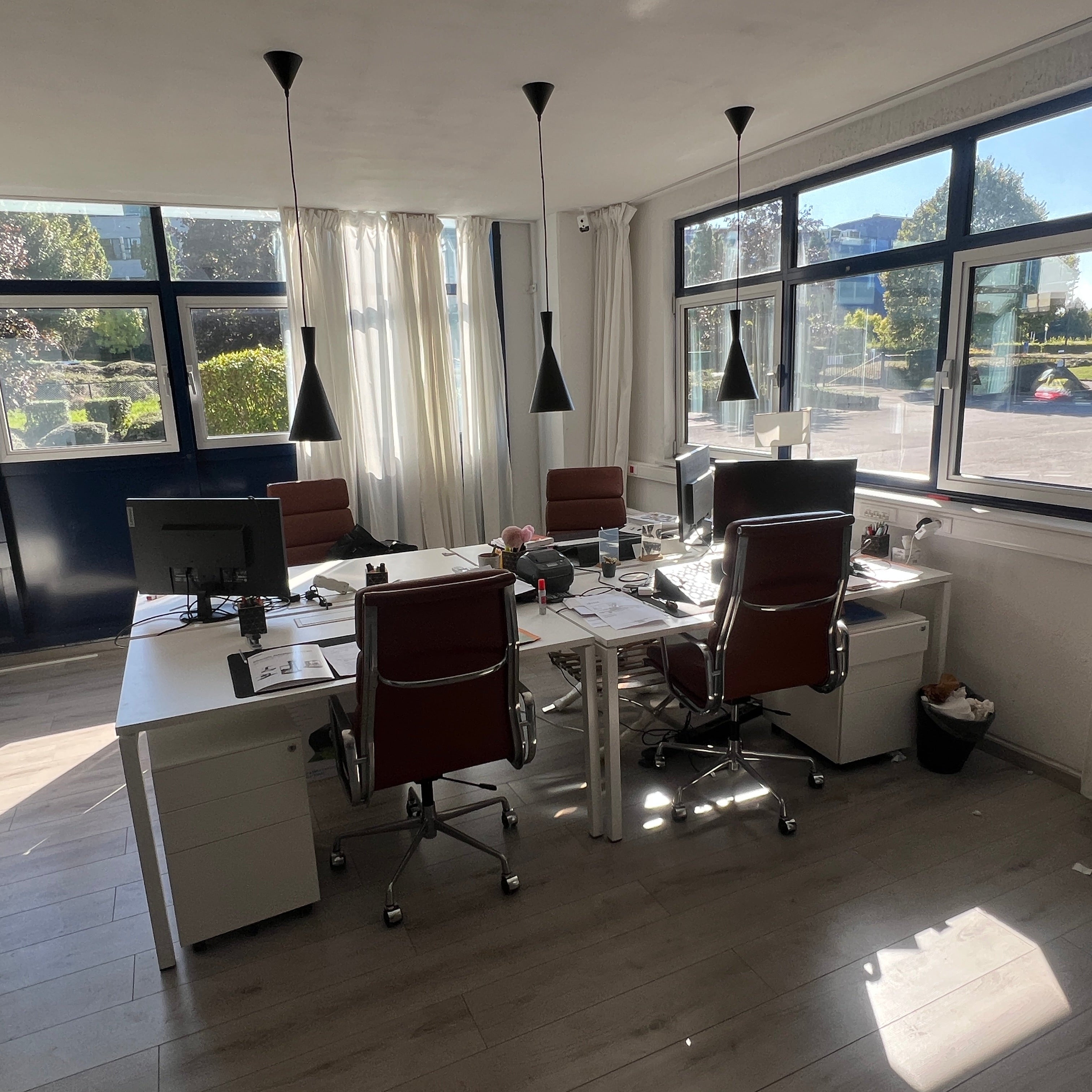 Double Desks for Open Space - Gamme Sierra (140×164 cm) - Outlet Assembled