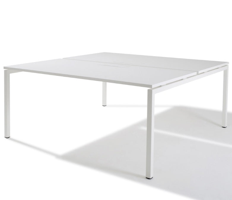 Double Desks for Open Space - Gamme Sierra (140×164 cm) - Outlet Assembled