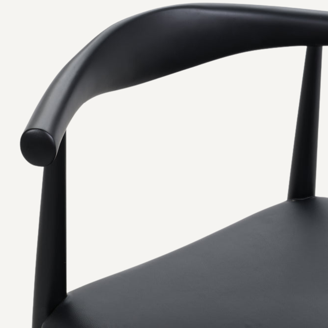 Elbow chair Ch20 Hans wegner