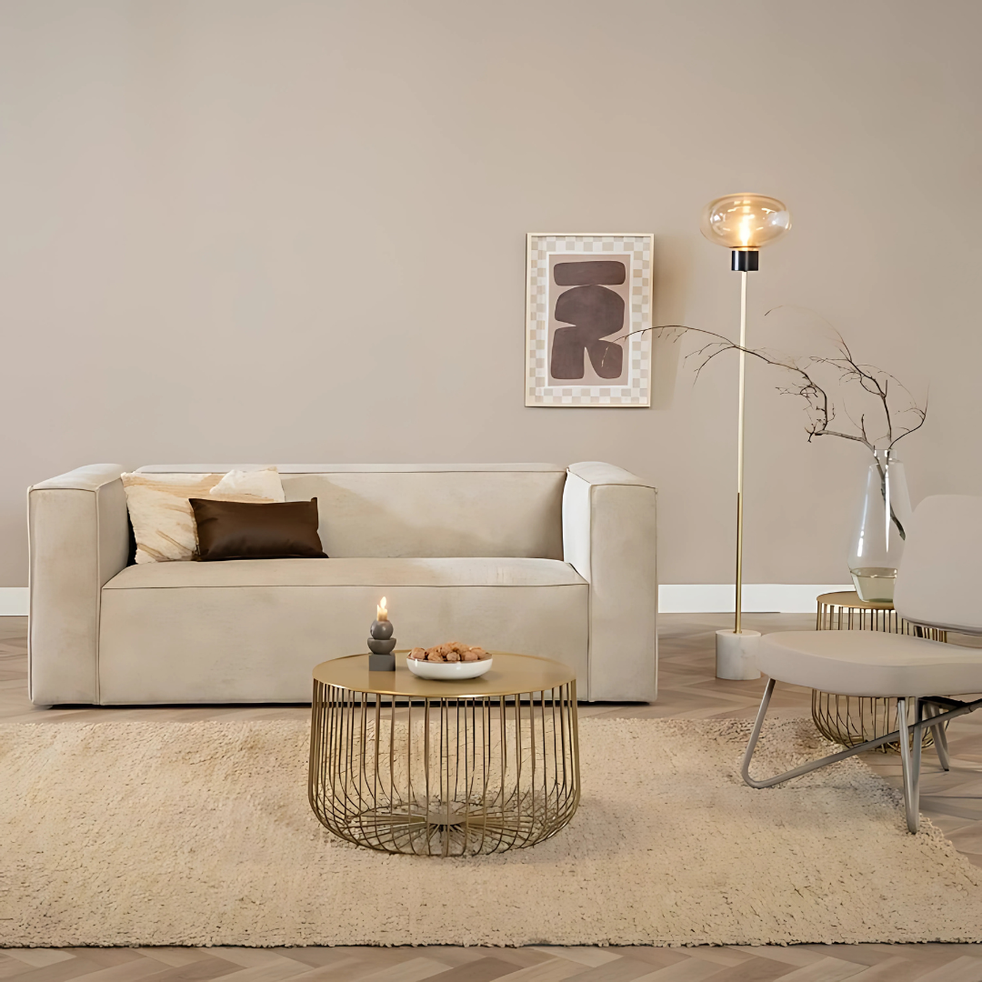 Lady round coffee table