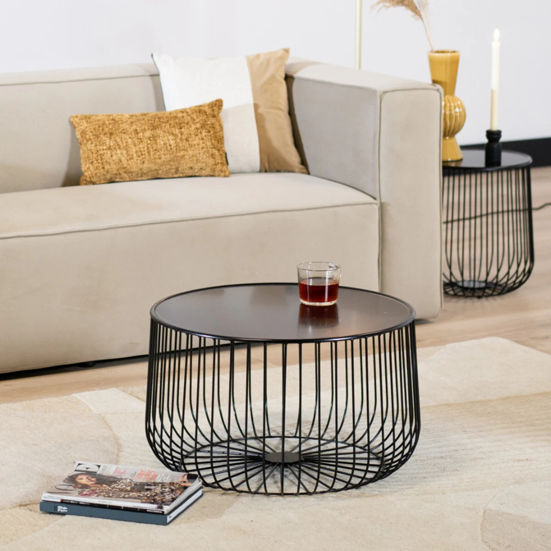 Lady round coffee table