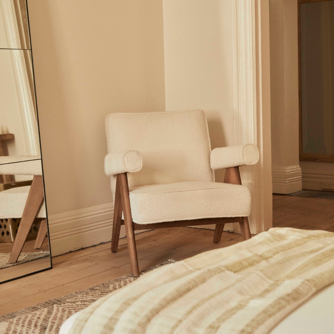 Upholstered Jeanne Lounge Chair - EASY