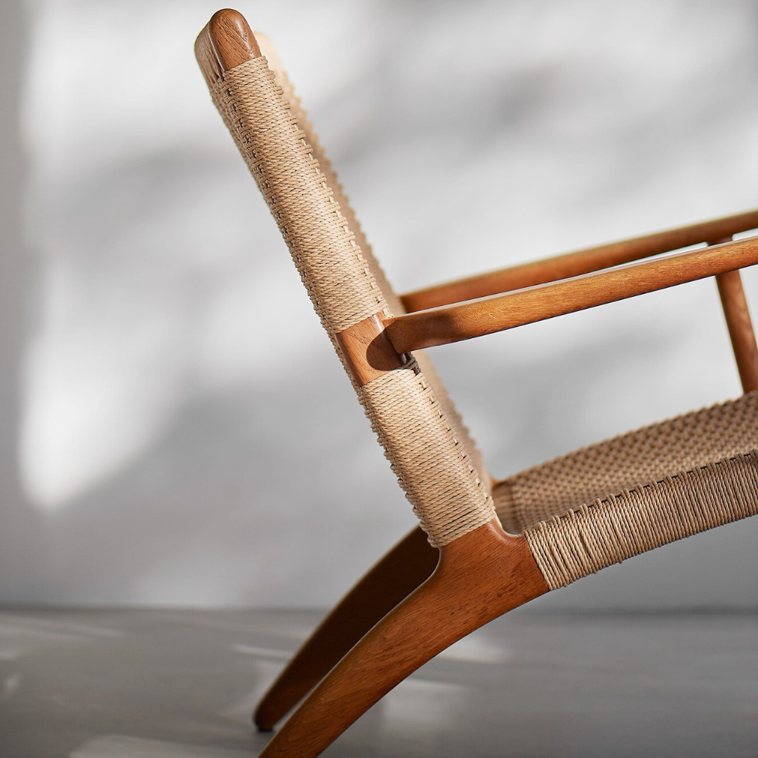 CH25 Wood Iconic lounge chair