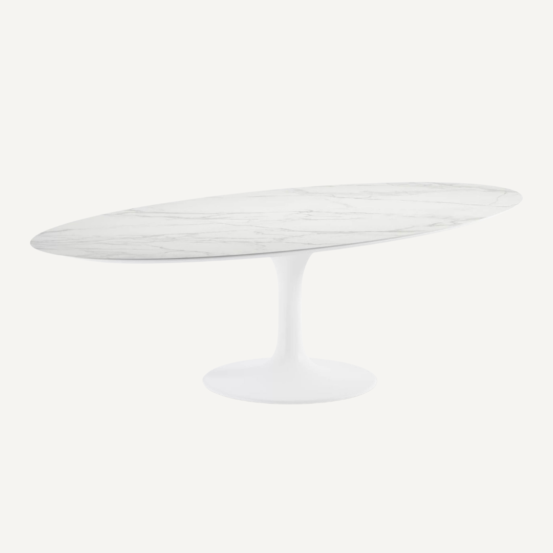 Oval marble Tulip Table Saarinen