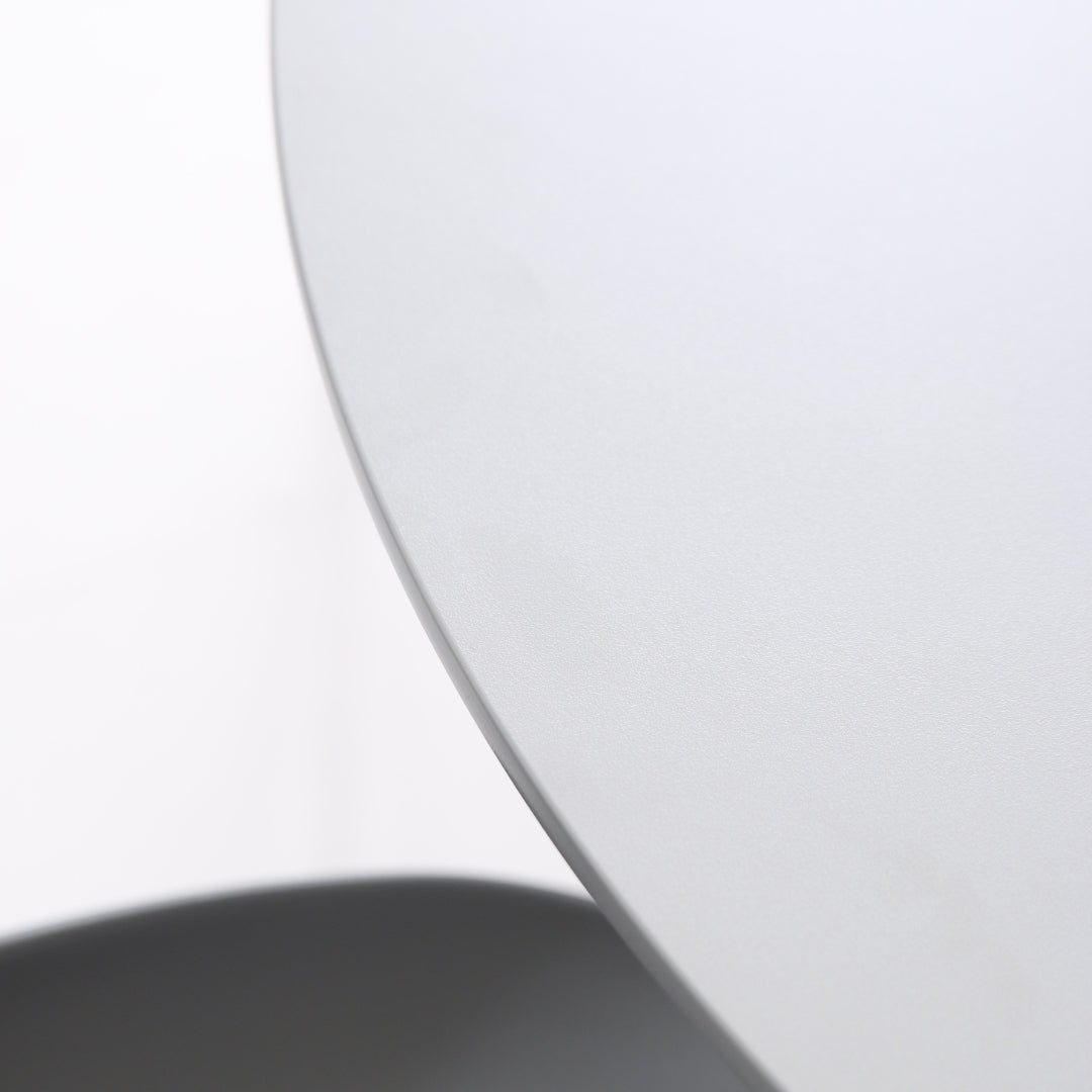 Queen Round Table 80 cm - White Top with Golden Legs - Outlet