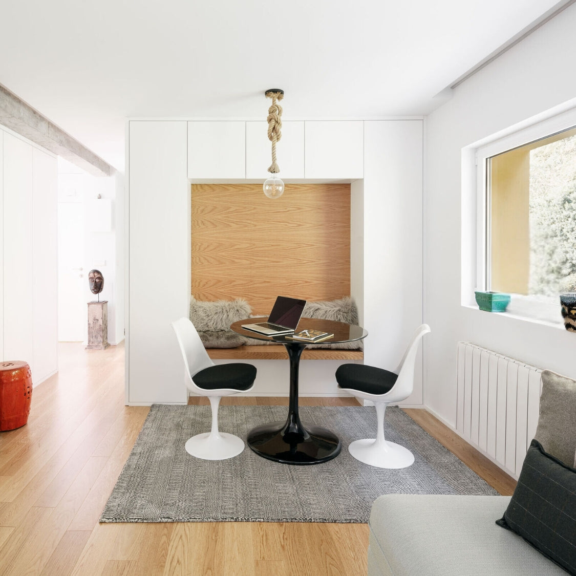 Round Tulipe Table Leg