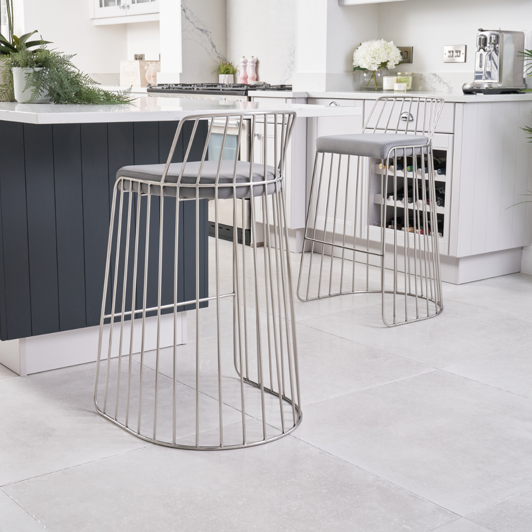 Veil Bar stool with backrest - 65 cm